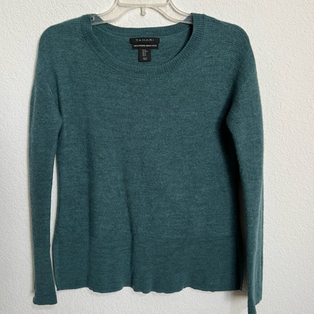 Tahari Teal Blue Green Extra Fine Merino Wool Long Sleeve Scoop Neck Sweater M
